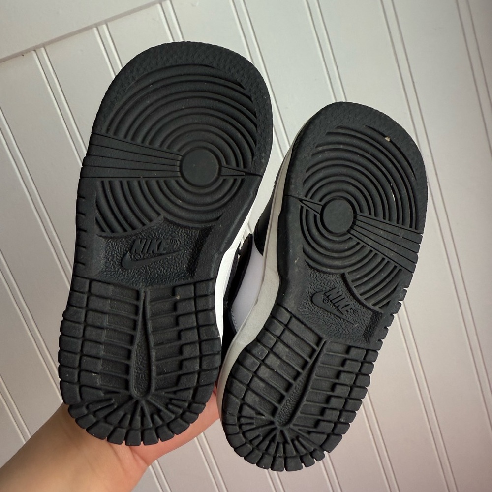 Nike Dunk - Picture 3 of 4